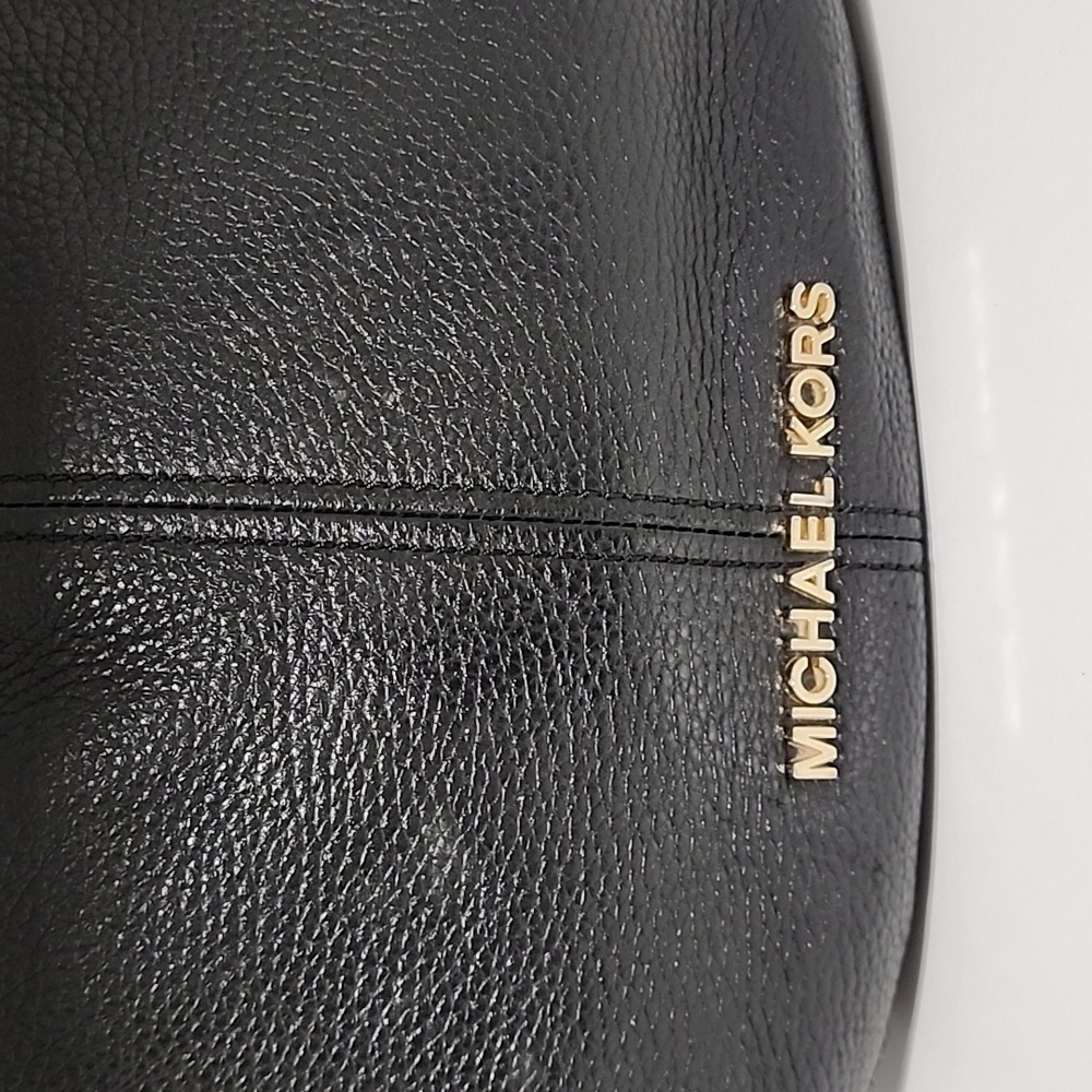 MICHAEL KORS Bedford pebbled black leather bag. - Picture 2 of 9